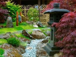 1001 Idees Pour Amenager Un Petit Jardin Des Photos Pour S Inspirer Amenager Petit Jardin Erable Du Japon Amenagement Jardin