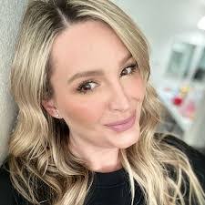 Krystal Munoz's Instagram, Twitter & Facebook