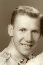 Robert Stiles's Instagram, Twitter & Facebook