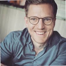 UniCredit expands Swift GPI to retail clients