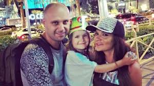 It started in 2010 and is based in romania. The Truth About Andreea Antonescu S Relationship With Traian The Artist Recognized Everything