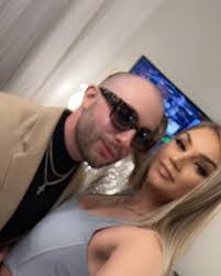 Leah Sparkman's Instagram, Twitter & Facebook