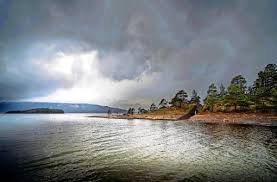 27 bilder som visar varför vi aldrig får glömma massakern på utøya. Massaker 2011 In Norwegen Norwegen Ist Utoya Denkmal Zu Auffallig Panorama Stuttgarter Zeitung