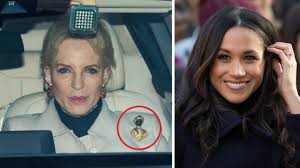 Dann kam prinz harry aus england. Meghan Markle Und Ein Fragwurdiges Schmuckstuck Rassismus Im Palast Stern De