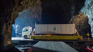 This video will show you how to start bitcoin mining from home. Krypto Mining In Der Kalte In Diesem Norwegischen Stollen Werden Jetzt Bitcoins Geschurft Auto Und Technik Gq