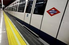 The network can be divided into two separate networks. El Nino Al Que El Metro Le Amputo Las Dos Piernas En Madrid No Jugaba
