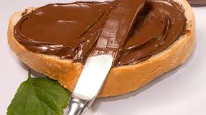 Intanto montate la panna fredda di frigo. Il Pane E Nutella Firmato Ferrero Arriva Da Mcdonald S Radio Colonna