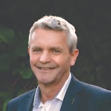 Carey Simonson • Ray White New Zealand