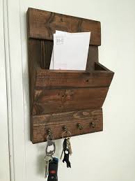 Wooden Pallet Key Holders Key Holder Diy Wall Key Holder Mail And Key Holder