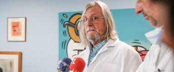 En cause, son traitement supposé miracle à base de chloroquine pour guérir du coronavirus. Didier Raoult Sa Femme Natacha Revient Sur Leur Rencontre A La Fac C Est Cela Qui M A Seduite Gala