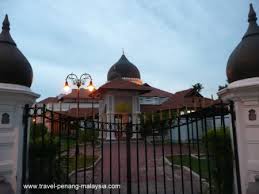Masjid kapitan keling,tamil :காப்பித்தான் கெலிங மசூதி, kāppittāṉ keliṅa macūti ) is a mosque built in the 19th century by indian muslim traders in george town, penang, malaysia. Kapitan Keling Mosque Georgetown Penang Opening Hours