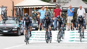 Mia Moon evening solo