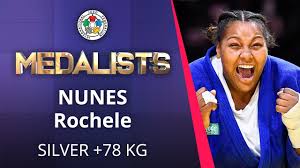 Rochele nunes, sétima cabeça de série e 11.ª do mundo, passou diretamente à segunda eliminatória, mas não conseguiu ultrapassar a japonesa, 46.ª do 'ranking', num combate muito equilibrado. Nunes Rochele Silver Medal Judo Tbilisi Grand Slam 2021 Youtube