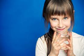 [Material Moms] How To Get Your Child To Drink More Water