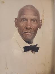 Christine Rideout's Instagram, Twitter & Facebook