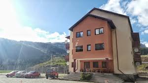 Vila coteanu ⭐ , romania, dâmbovița: Pensiunea Octavian Padina PeÈtera Contact Direct