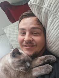 Struggling to afford cat food and litter