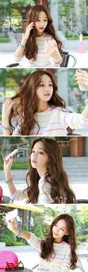 Curly hair isn't the norm amongst koreans so the only real difficulties are to find hair products to care for your curly hair, and obviously to find i'll do permanent hair style not to sped my time to care my hair style.. 11 Korean Curls Ideas Long Hair Styles Hair Styles Hair Beauty