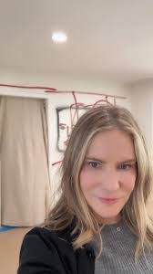 Janet Foulds's Instagram, Twitter & Facebook