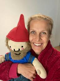 Hey Everyone! I'm Kai, a Seamster/Bag Maker wanting to let y'all know if  you need anything Kustom made check us out! Just launched our new company  Blue Dingo Bagwerks! Some of you