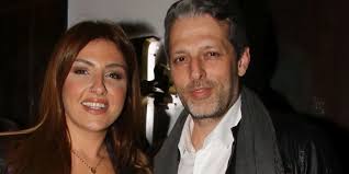 Το χαμόγελό της ξαναβρήκε η έλενα παπαρίζου αφού, μετά το δύσκολο «διαζύγιό» της με τον αγαπημένο της τόνυ μαυρίδη, ένας νέος έρωτας της χτύπησε πρόσφατα την πόρτα και μάλιστα πριν δύο μέρες της έκανε και πρόταση γάμου. Elena Paparizoy Andreas Kapsalhs Tryferes Agkalies Se Celebrities Eidhseis