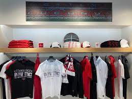 En yeni fenerium ürünleri ile hem tarzını yansıt, hem rengini belli et. Demir Grup Sivasspor On Twitter Sivasspor Store Istanbul Magazasi Acildi Merkez Mahallesi 711 Sokak Numara 7 Bagcilar Bagcilar Egitim Ve Arastirma Hastanesi Karsi Sokagi Da Taraftarlarimizla Bulusmanin Heyecanini Yasiyoruz Https T Co Vfcvubszqz
