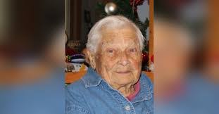 Edna Cottrell's Instagram, Twitter & Facebook