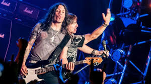 Morfi, todos a la mesa. Murio Guillermo Sanchez El Bajista De Rata Blanca Infobae