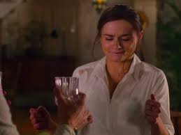 Fortunately, fans of netflix's the kissing booth, based on the novel by author beth reekles. Mvcehhogl31adm