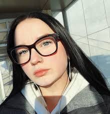 Monica Penny's Instagram, Twitter & Facebook