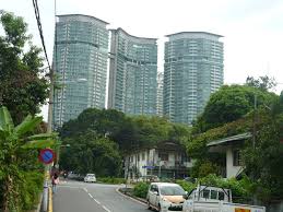 .highway jalan ipoh jalan tuanku abdul rahman jalan doktor latif jalan raja abdullah kuala lumpur middle ring road 1 jalan it was erected on 1990 after tengku abdul aziz shah (sultan salahuddin abdul aziz shah), a former raja muda of selangor. Pin On Kuala Lumpur Kampung Baru