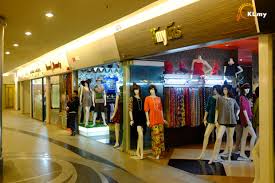 Lot 10 has about 40 fashion labels running the gamut from international lot 10's main anchor tenant is japanese departmental store isetan, plus it has shops where you can purchase a wide range of goods from home furnishings. Lot 10 Shopping Centre Gokl My