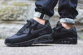 Nike Air Max 90 Triple Black Sneaker Freaker Sapatos Nike Nike Sapatos