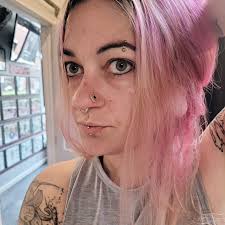 A little Sunday stretch from 8g to 6g for the nostrils. Also a reminder  @acmecville reopens from our summer vacation tomorrow! I'll be in  Tues./Wed./Thurs. We'll see you all soon! 🫡 Much