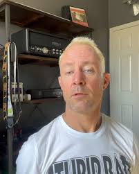 @tim_frog has some news for you for this weekend starting FRIDAY 🤗 swipe  left👈🏽 #urethane #urethanemusic #bandmerch #skateboards #records  #livemusic #punkrock #freeshows