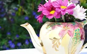 When we moved into this house nearly five years ago, we purchased a table at a local big box store. 20 Different Way To Recycle Upcycle And Repurpose Old China