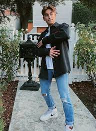 From male models to men's style icons, the denim jacket remains a key rock n roll style piece for winter this season. Black Denim Jacket Outfits For Men 24 Ways To Wear Denim