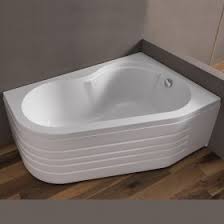 Oggi, nei bagni con metrature contenute e in quelli con piante irregolari o lunghe e strette, le vasche da bagno piccole possono fare la differenza. Vasche Angolari