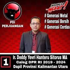 Ia juga menjelaskan kepada para majelis dan ketua rt tentang persoalan penistaan agama yang ramai diperbincangkan di media sosial. Deddy Yevri Hanteru Sitorus Ma Photos Facebook