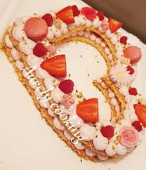 Etit Letter Cake Pour Les 78 Ans De Ma Grand Mere Un Grand Coeur Pour Un Grand Amour Genoise Vanille Creme Chantilly Mascarpone Cake Shop Desserts Cake