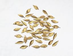 Gold Leaf Confetti Wedding Table Decoration Gold Leaf Decor Etsy Leaf Confetti Wedding Cake Table Decorations Wedding Cake Table