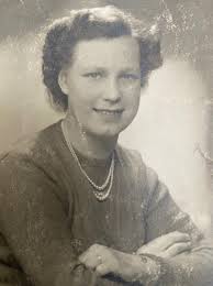 It is with great sadness that the family and friends of Edna Timmis have to  announce her death at Queens Hospital Burton