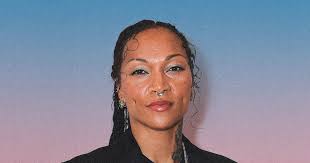 True Detective' Star Kali Reis Talks Season 4 Fan Theories & Indigenous  Representation