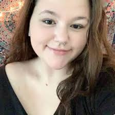 Kayla Farrell's Instagram, Twitter & Facebook