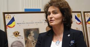 Contribuţiile sunt definite, iar persoanele cu vârsta de până în 35 de ani sunt obligate să adere la ei. Senator Pnl Participantii La Pilonul Ii Vor Putea Da Statul In Judecata