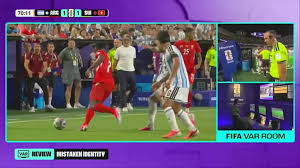 ببینید؛ اخراج عجیب امبولو در مقابل آرژانتین توسط VAR