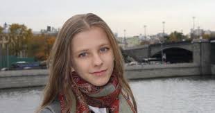 Актриса родилась 17 марта 1995 года в москве. Povzroslevshaya Zvezda Papinyh Dochek Ocharovala Snimkom V Kupalnike Photo Blognews Am