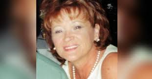 Vicki Warwick's Instagram, Twitter & Facebook