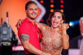 Partner's showcase, the game was released worldwide on november 12, 2020 on the nintendo switch, playstation 4, xbox one, and google stadia and on november 24. Let S Dance 26 2 2021 Kritik Meinung Kommentar Zur 1 Sendung