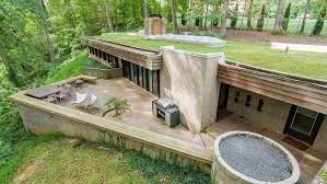 70s Bunker Like House Is Actually A Dream Underground Homes Bunker Home Earth Sheltered Homes